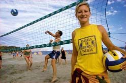 Escuela de Idiomas Nerja - Freizeit Volleyball